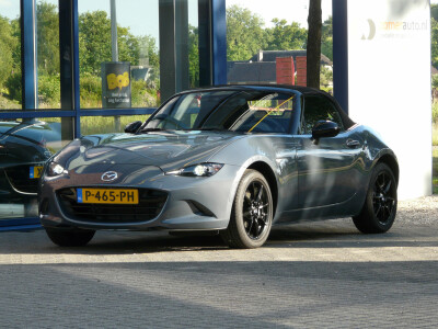 Mazda-MX-5-3